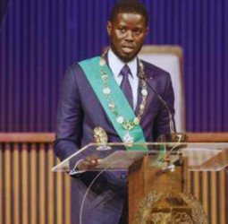 Sénégal : Le Président Bassirou Diomaye Faye dissout l’Assemblée nationale et fixe les élections législatives au 17 novembre 2024