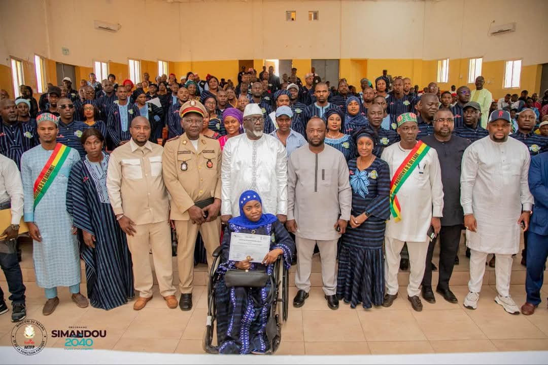 𝐋𝐚𝐛é : 𝐥𝐞 𝐌𝐢𝐧𝐢𝐬𝐭𝐫𝐞 𝐝𝐮 𝐓𝐫𝐚𝐯𝐚𝐢𝐥 𝐞𝐭 𝐝𝐞 𝐥𝐚 𝐅𝐨𝐧𝐜𝐭𝐢𝐨𝐧 𝐏𝐮𝐛𝐥𝐢𝐪𝐮𝐞 𝐩𝐫é𝐬𝐢𝐝𝐞 𝐥𝐚 𝐜é𝐫é𝐦𝐨𝐧𝐢𝐞 𝐝𝐞 𝐜𝐥ô𝐭𝐮𝐫𝐞 𝐝𝐮 𝐏𝐫𝐨𝐣𝐞𝐭 𝐏𝐀𝐏𝐀𝐏