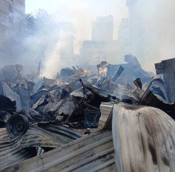 Un incendie ravage un dépôt de produits pétroliers près de l'hôtel Kaloum à Conakry