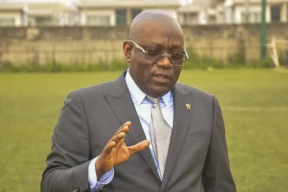 Crise à la FEGUIFOOT : Louis Camara jette l’éponge, la LGFA en pleine tempête