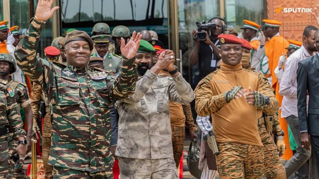 Important communiqué de la #CEDEAO sur le retrait du Burkina Faso, du Mali et du Niger