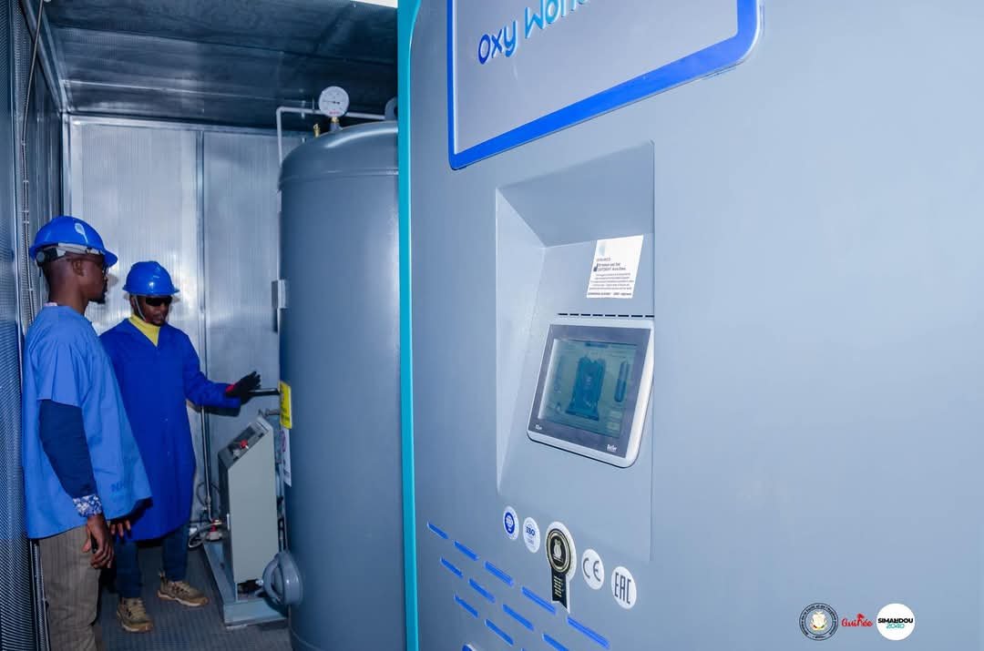 MSHP/LABE : Dr Oumar Diouhé BAH préside la cérémonie d’inauguration de la centrale d’oxygène de l’Hôpital régional